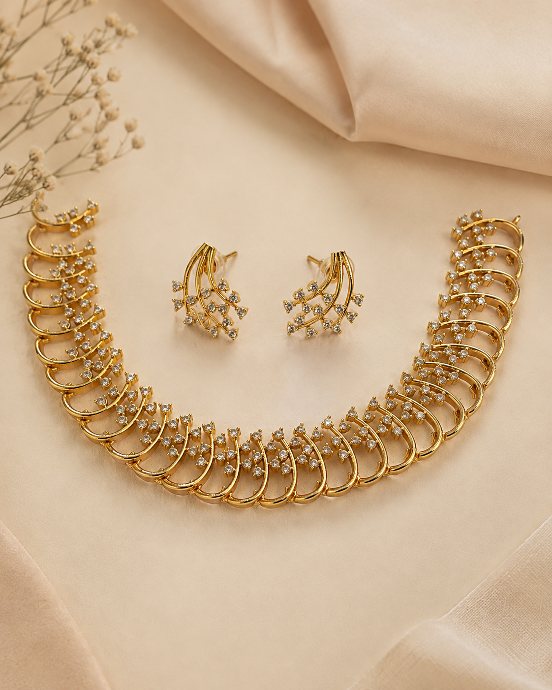 Aavya Collar Set