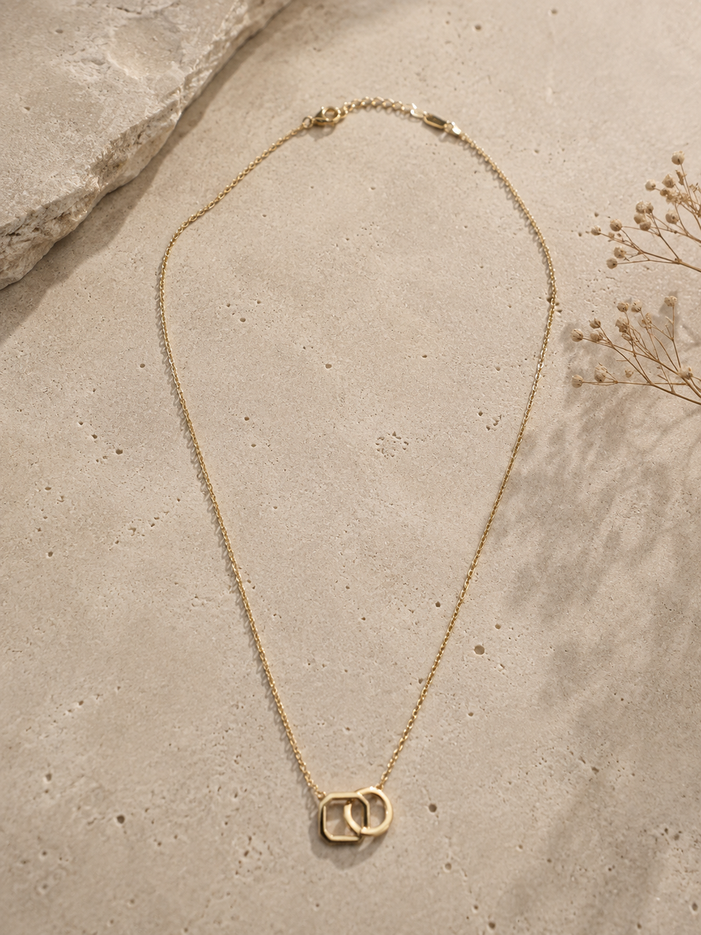 Zorevia Link Necklace