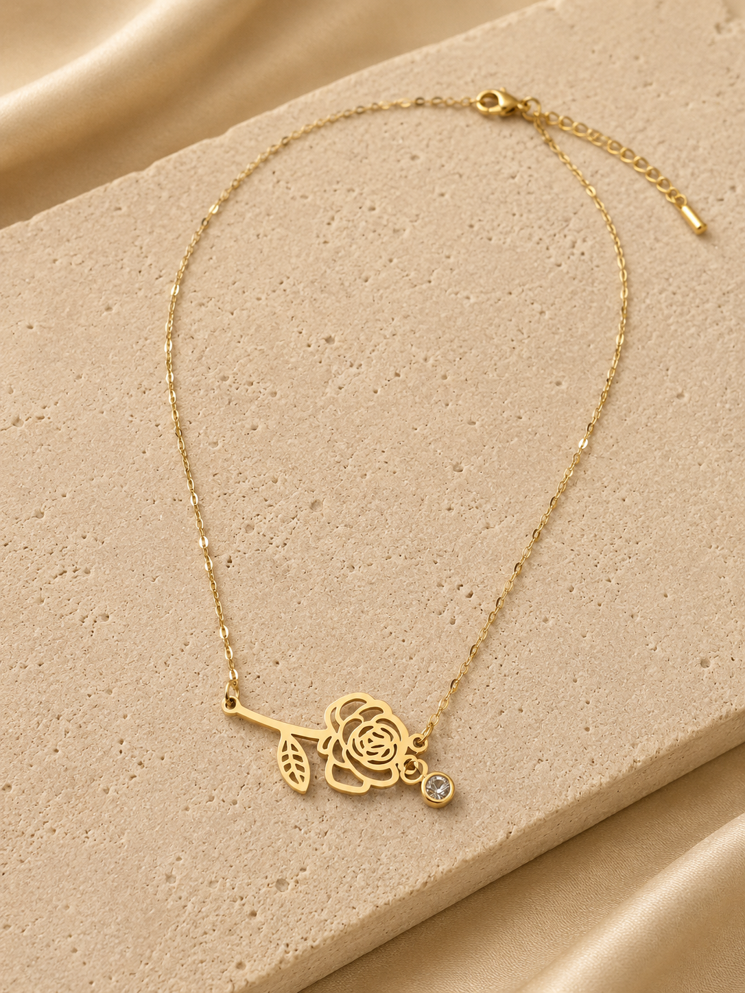 Roselle Necklace