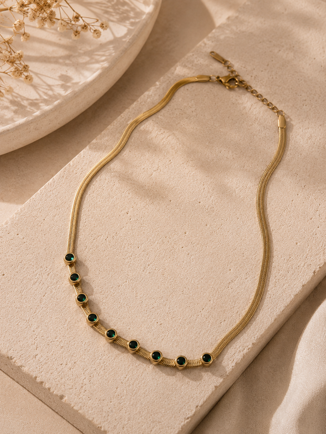 Zyvelle Emerald Necklace