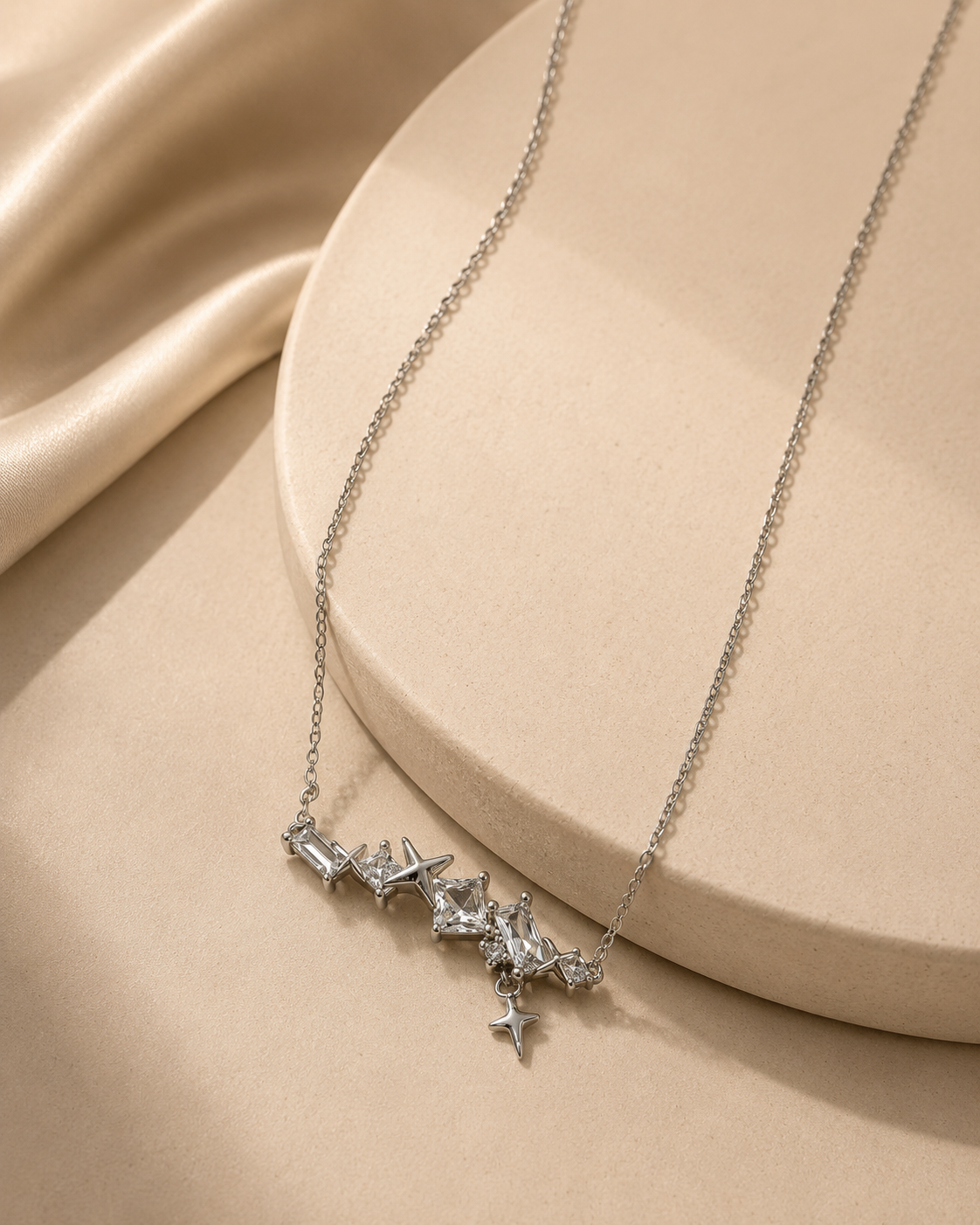 Zelune Star Necklace