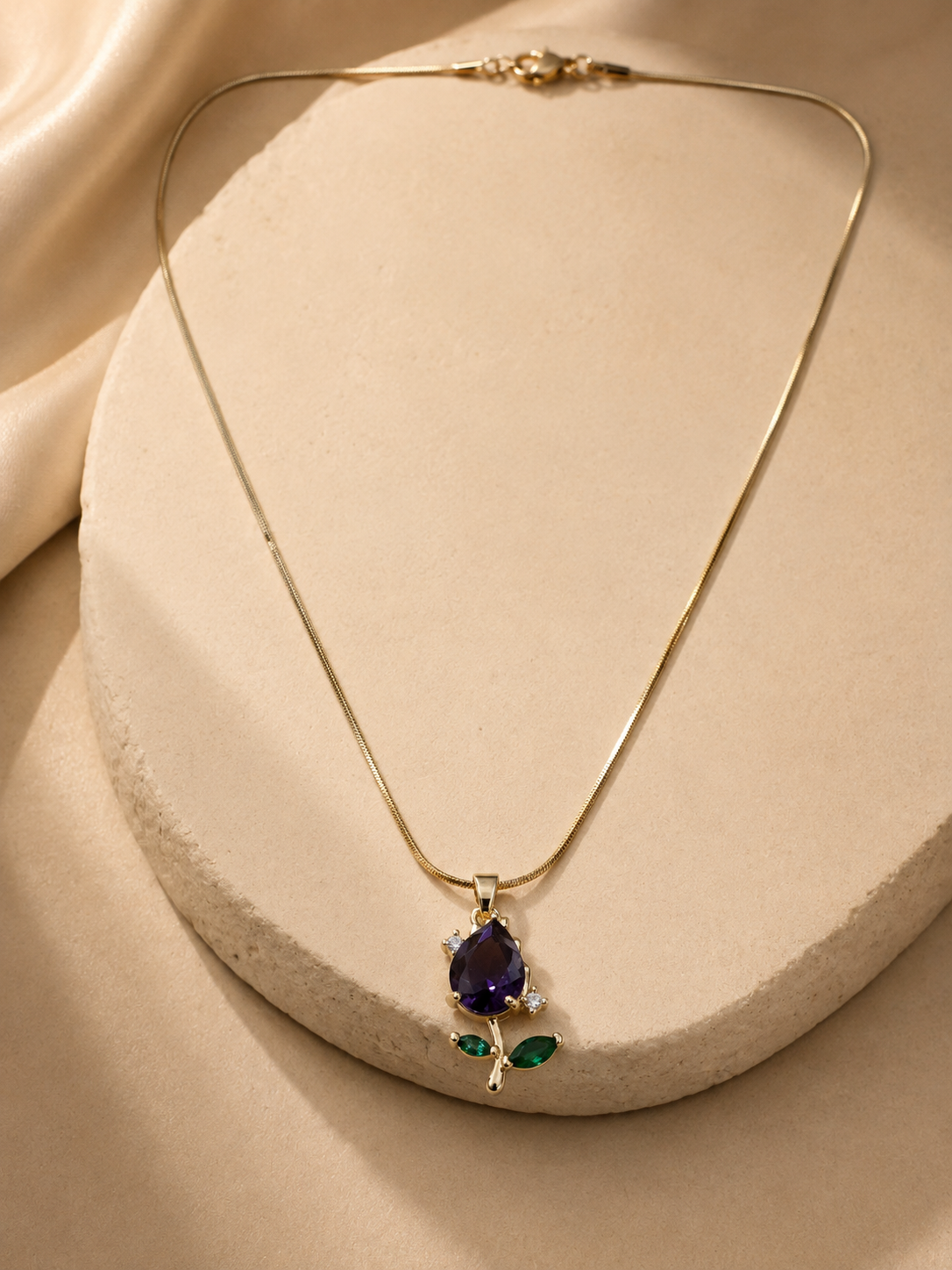 Ilyra Pendant