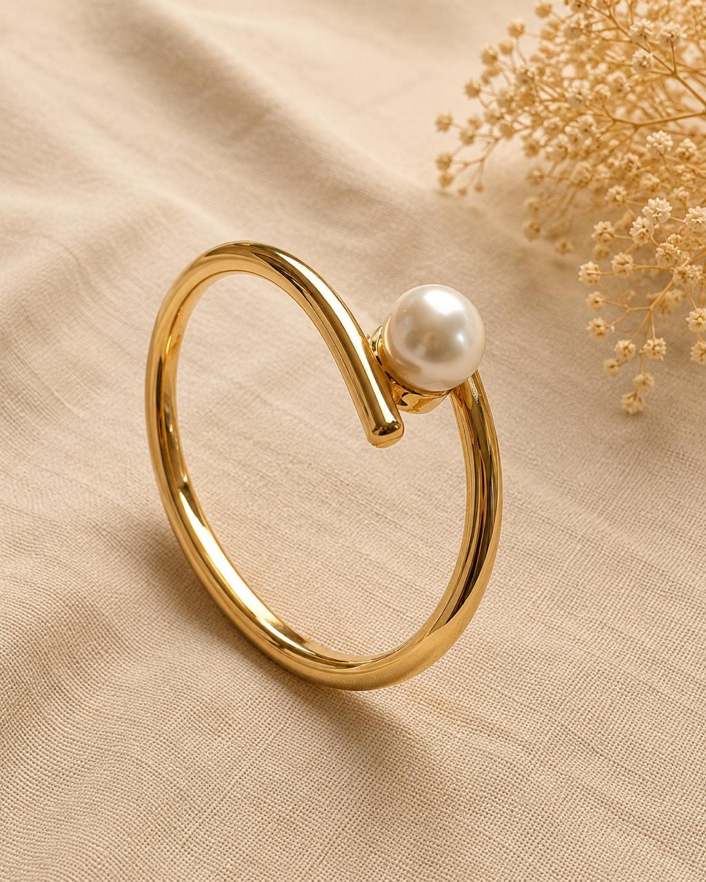 Perlaire Pearl Cuff