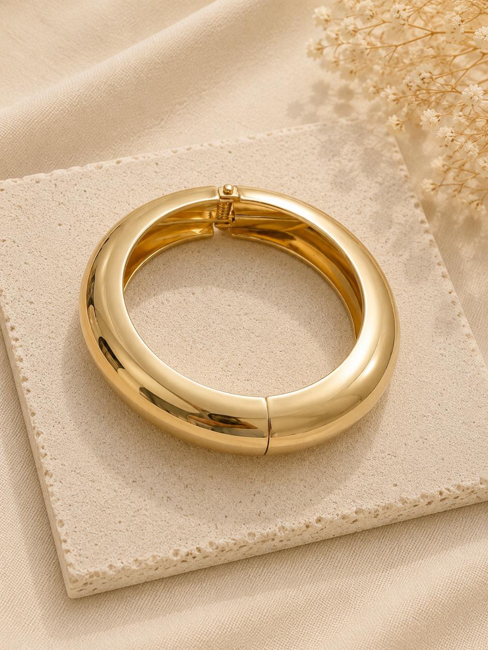 Valenne Bangle Cuff