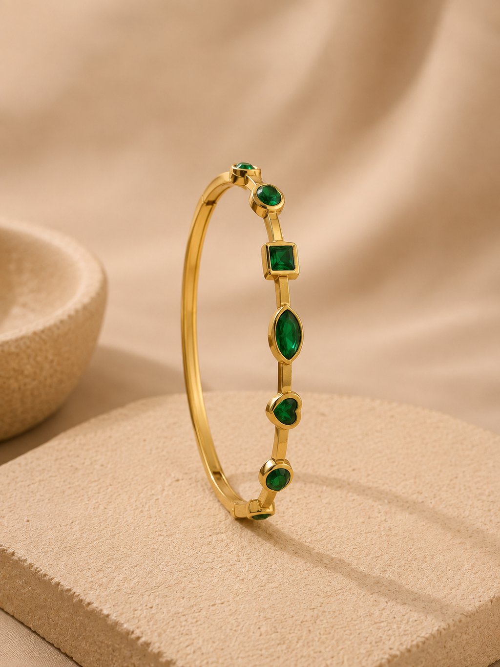 Veridia Gem Cuff