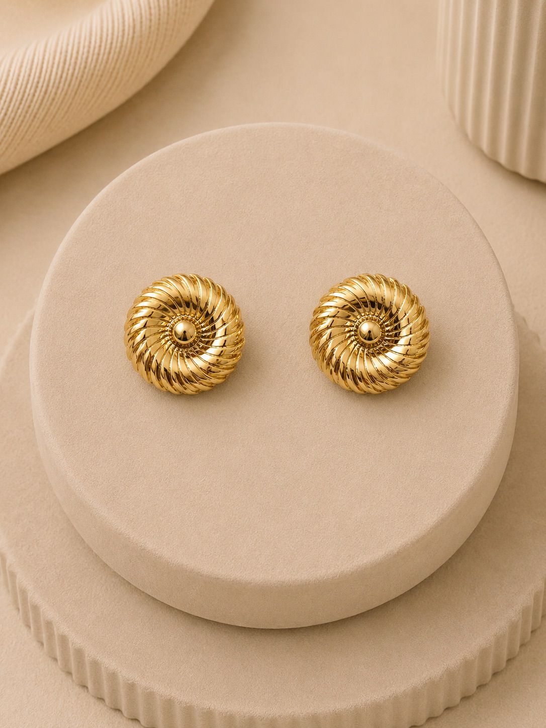 Solène Stud Earrings