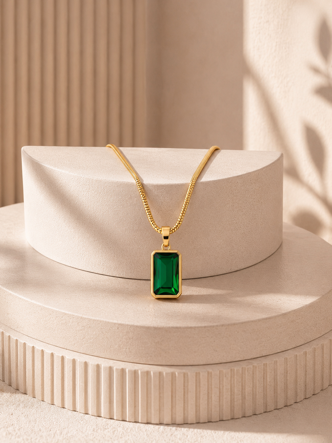 Emerald Glow Necklace